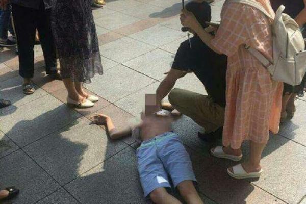 梦到儿子从高处摔下来是什么征兆啊